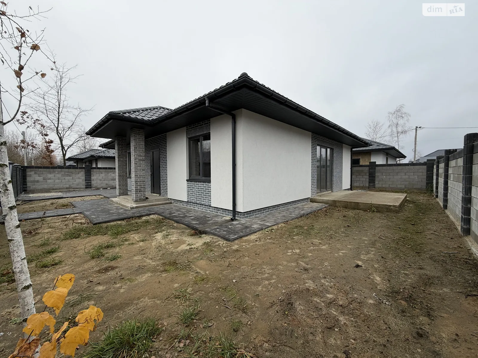 Продается одноэтажный дом 100 кв. м с садом, цена: 90000 $ - фото 1