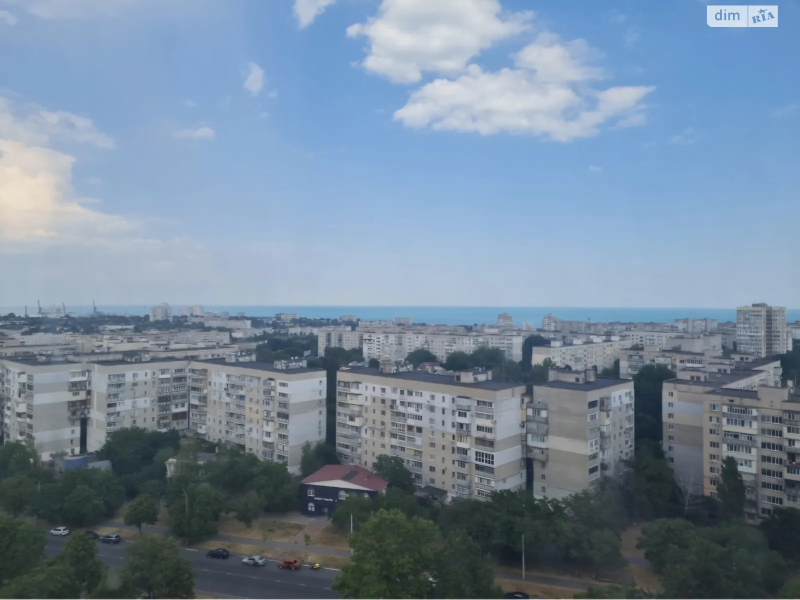 Продається 2-кімнатна квартира 77 кв. м у Чорноморську, вул. Парусна, 18 - фото 1