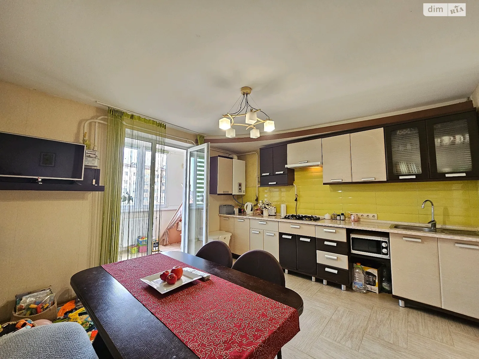 Продается 2-комнатная квартира 60 кв. м в Волчинце, ул. Симоненко Василия, 39 - фото 1