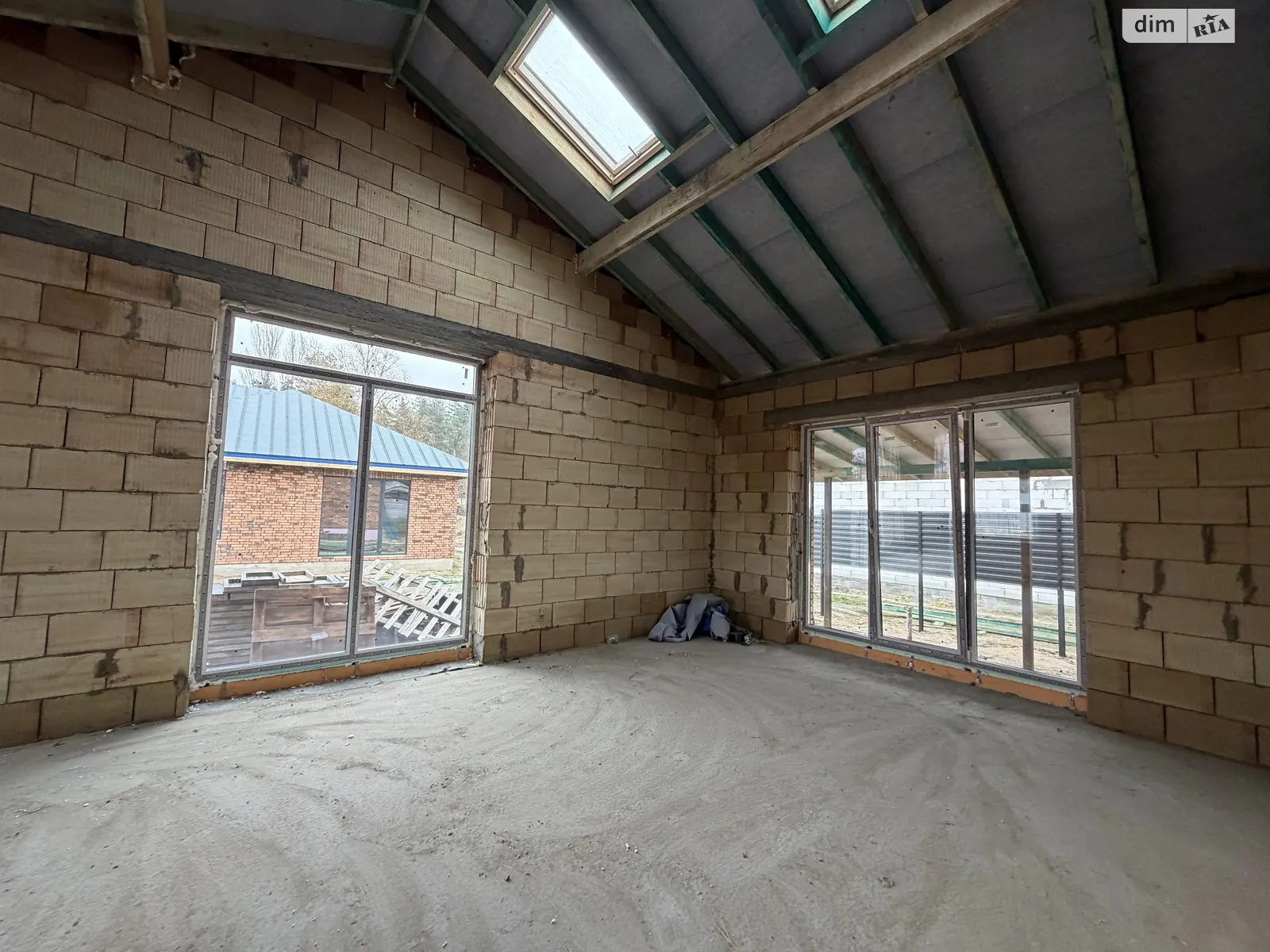 Продается одноэтажный дом 100 кв. м с гаражом, цена: 90000 $ - фото 1