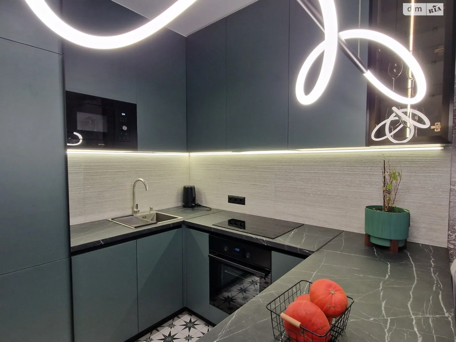 Сдается в аренду 1-комнатная квартира 28 кв. м в Ужгороде, ул. Живописная, 2 - фото 1