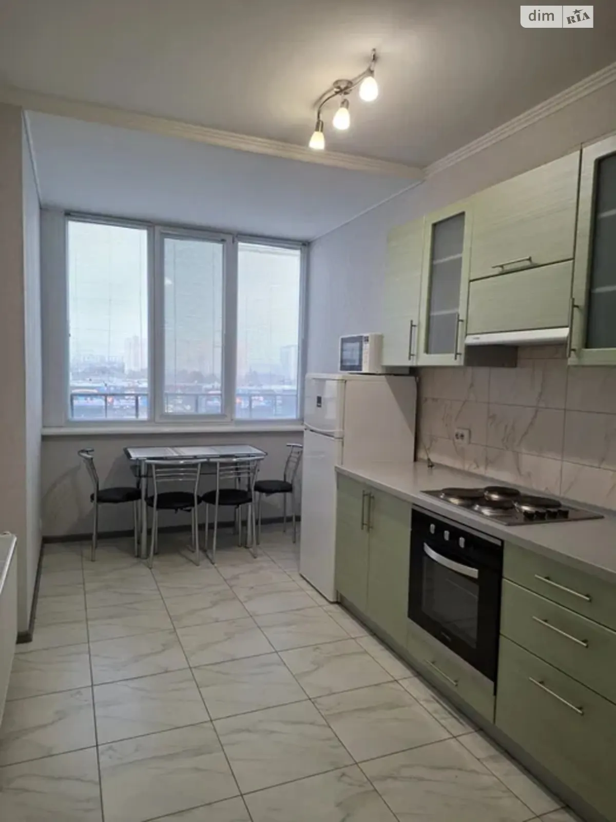 Здається в оренду 1-кімнатна квартира 38 кв. м у Києві, вул. Богатирська, 6А - фото 1