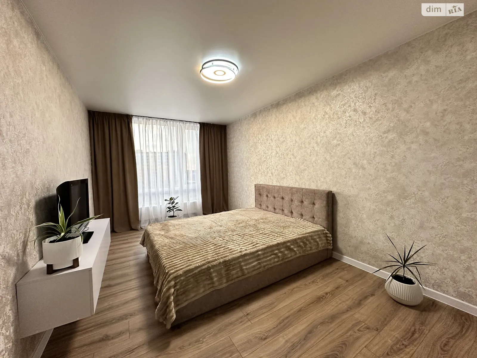 Продается 1-комнатная квартира 47 кв. м в Чернигове, ул. И. Багряного, 39 - фото 1