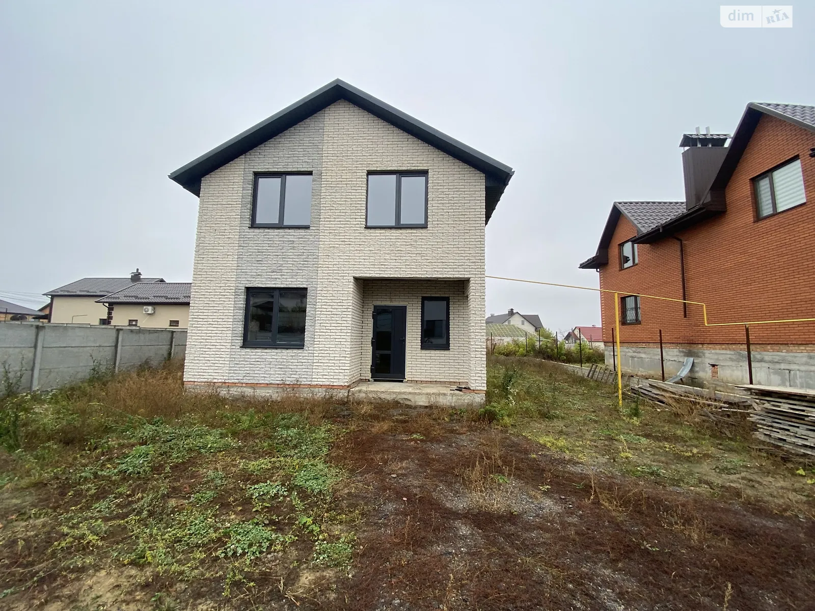 Продается дом на 2 этажа 118 кв. м с мебелью, цена: 92000 $ - фото 1