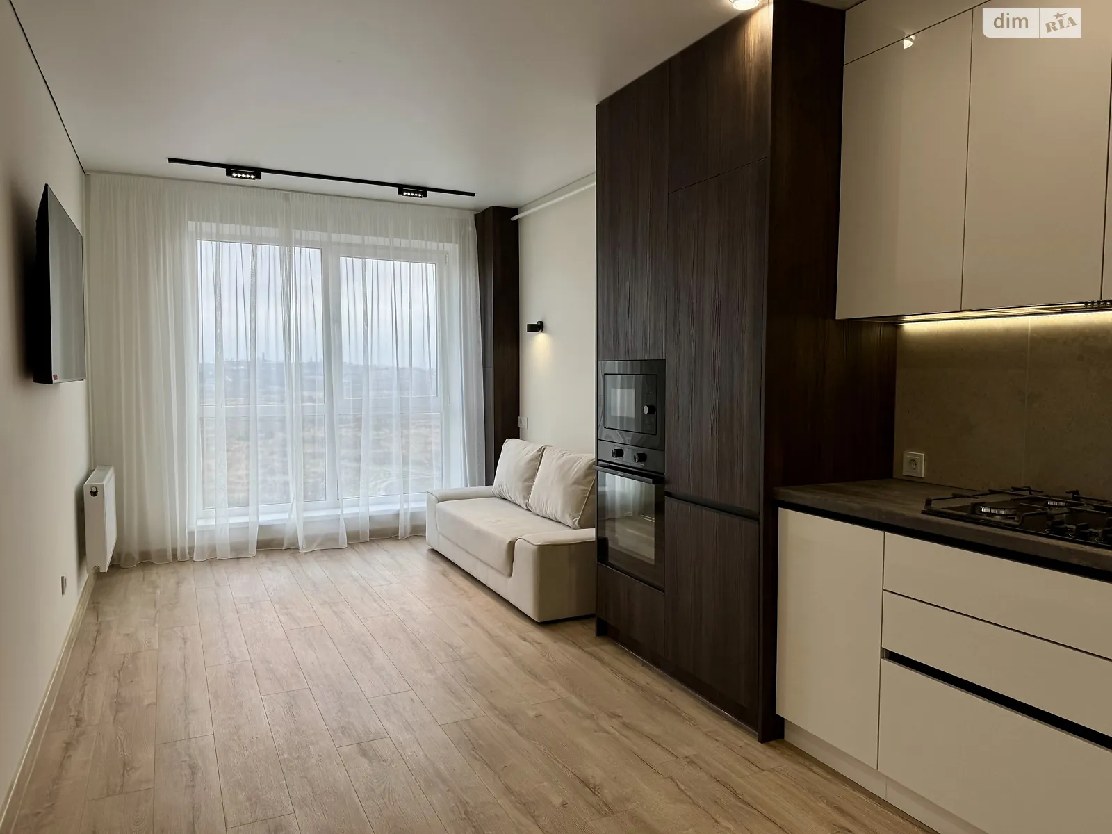 Продается 2-комнатная квартира 66 кв. м в Ровно, ул. Студенческая, 24 - фото 1