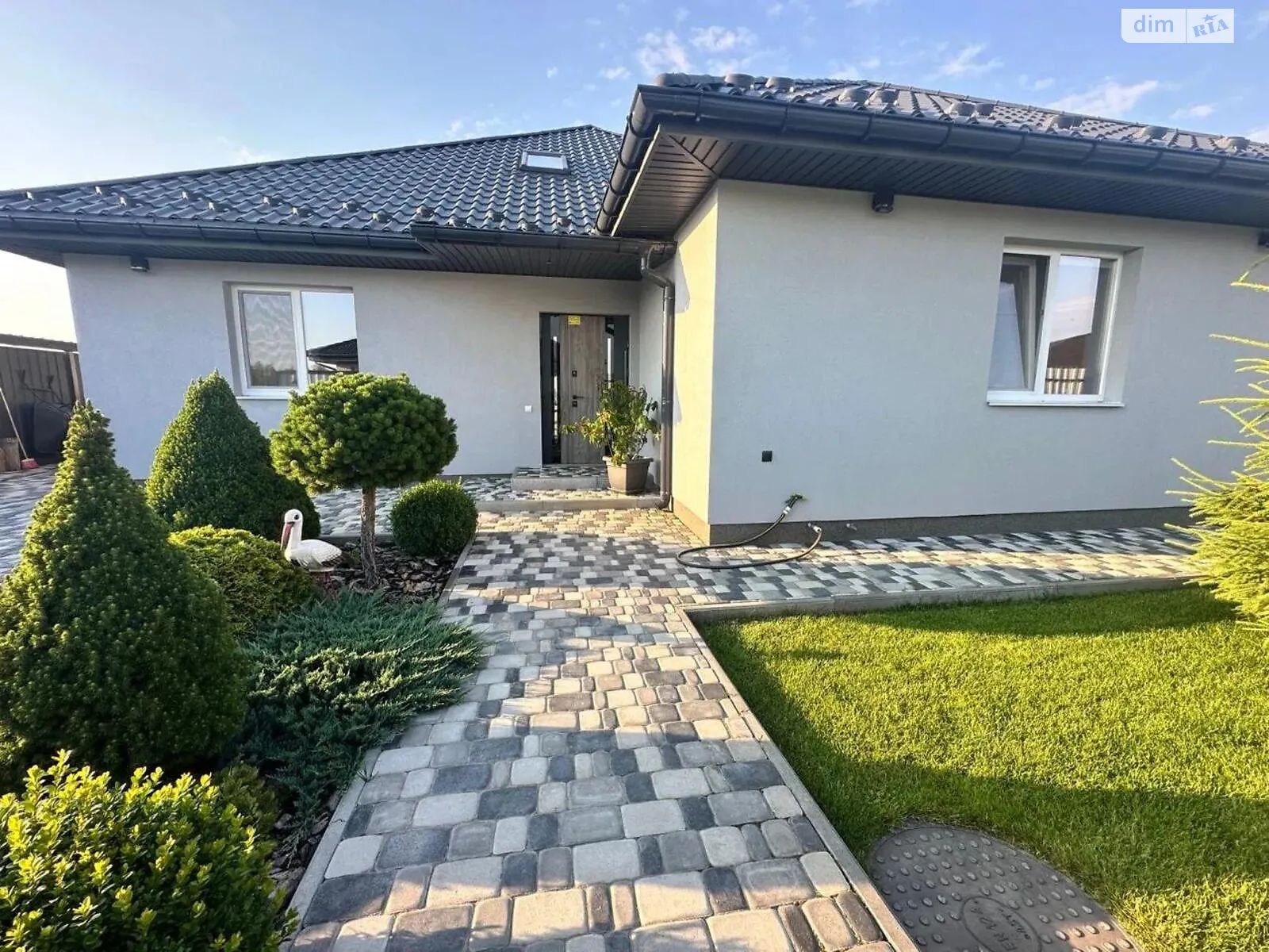 Продается дом на 2 этажа 272 кв. м с террасой, цена: 244000 $ - фото 1