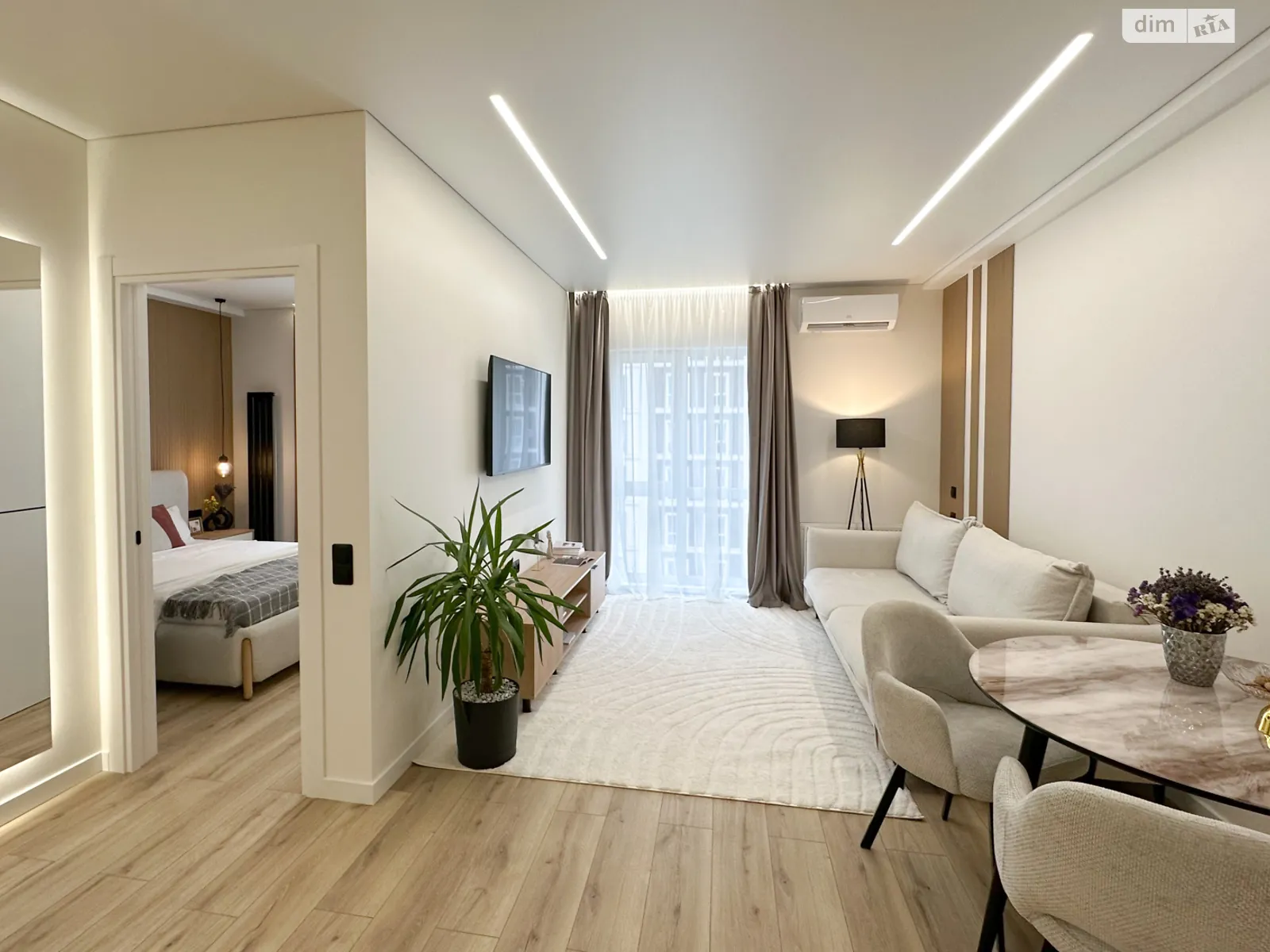 Продається 1-кімнатна квартира 42 кв. м у Києві, вул. Михайла Максимовича, 26Д - фото 1