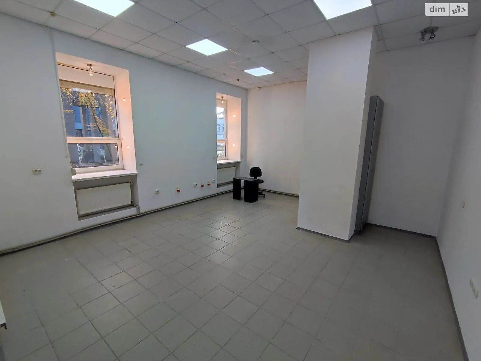 Сдается в аренду помещения свободного назначения 40 кв. м в 2-этажном здании, цена: 25000 грн - фото 1