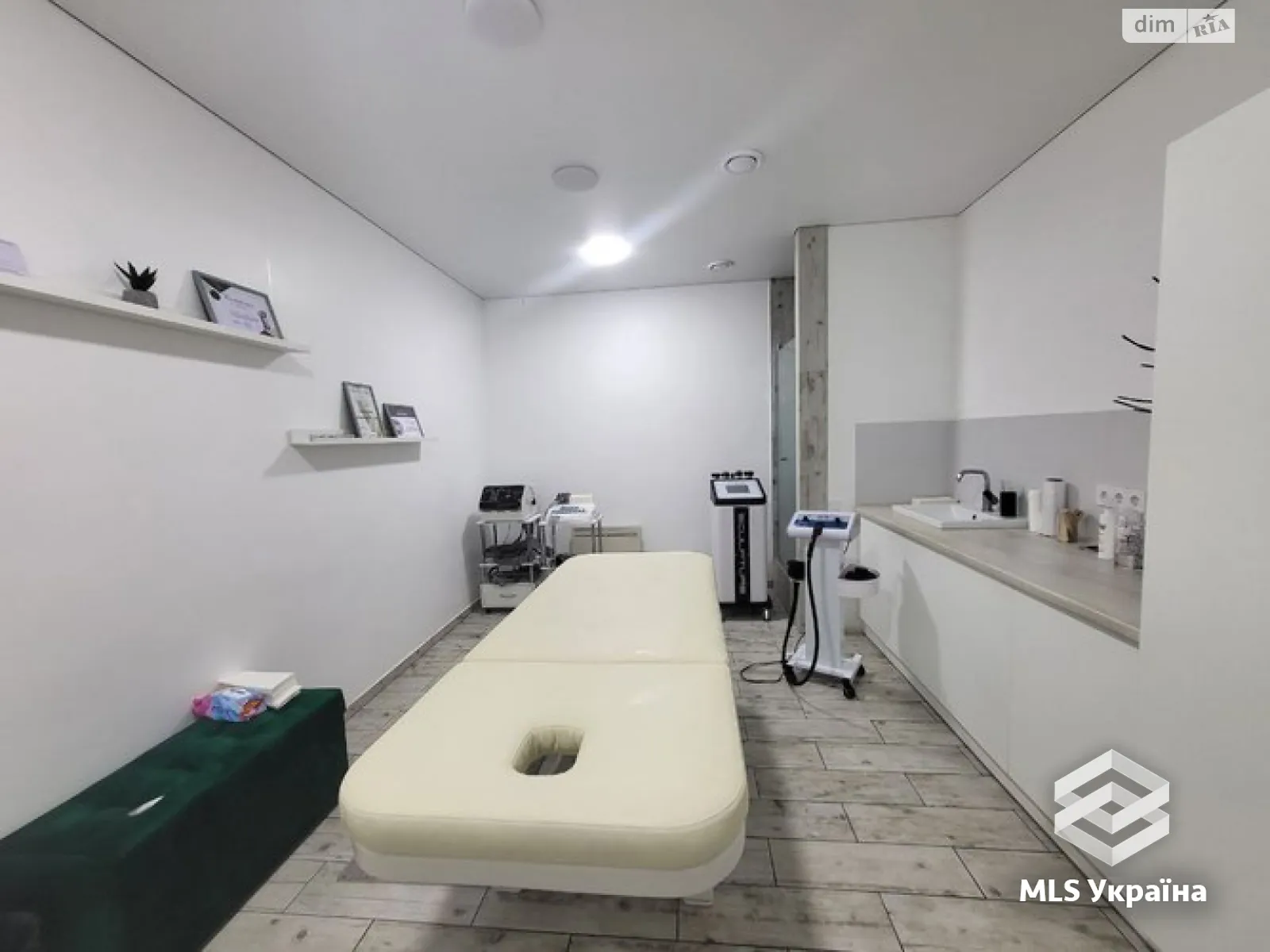 Продается помещения свободного назначения 101 кв. м в 7-этажном здании, цена: 95000 $ - фото 1