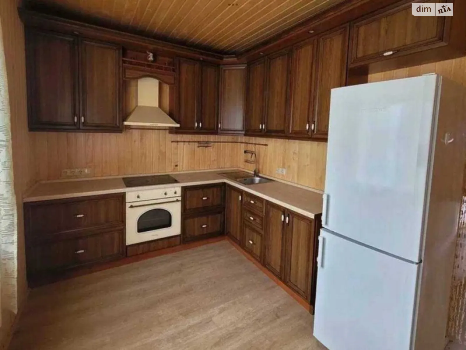 Продается дом на 2 этажа 209 кв. м с садом, цена: 132000 $ - фото 1