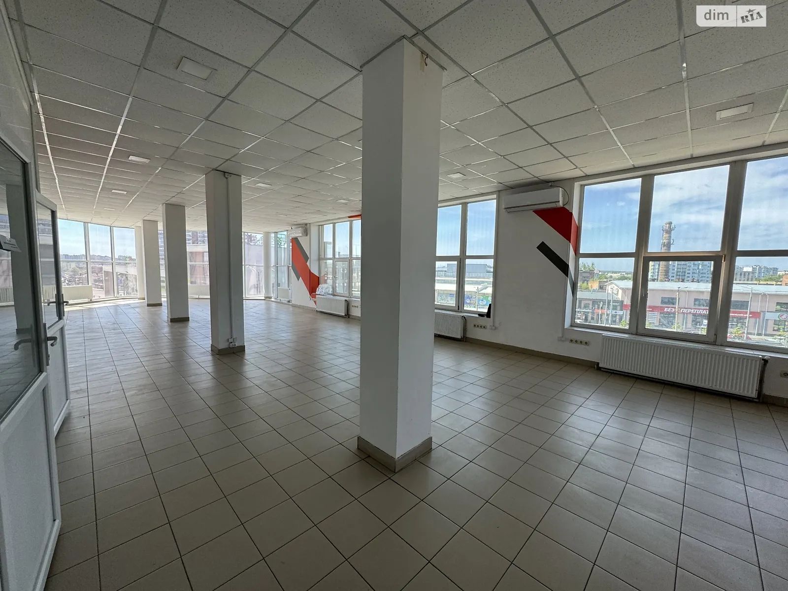 Сдается в аренду офис 150 кв. м в бизнес-центре, цена: 35000 грн - фото 1