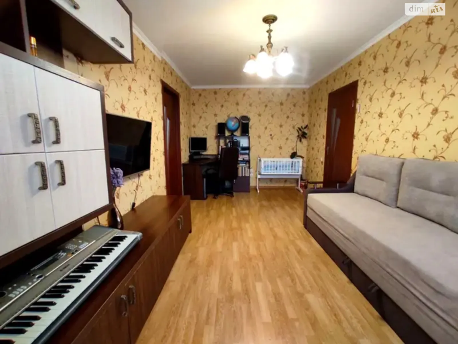 Продается 100-комнатная квартира 44.2 кв. м в Киеве, ул. Ольжича, 14А - фото 1