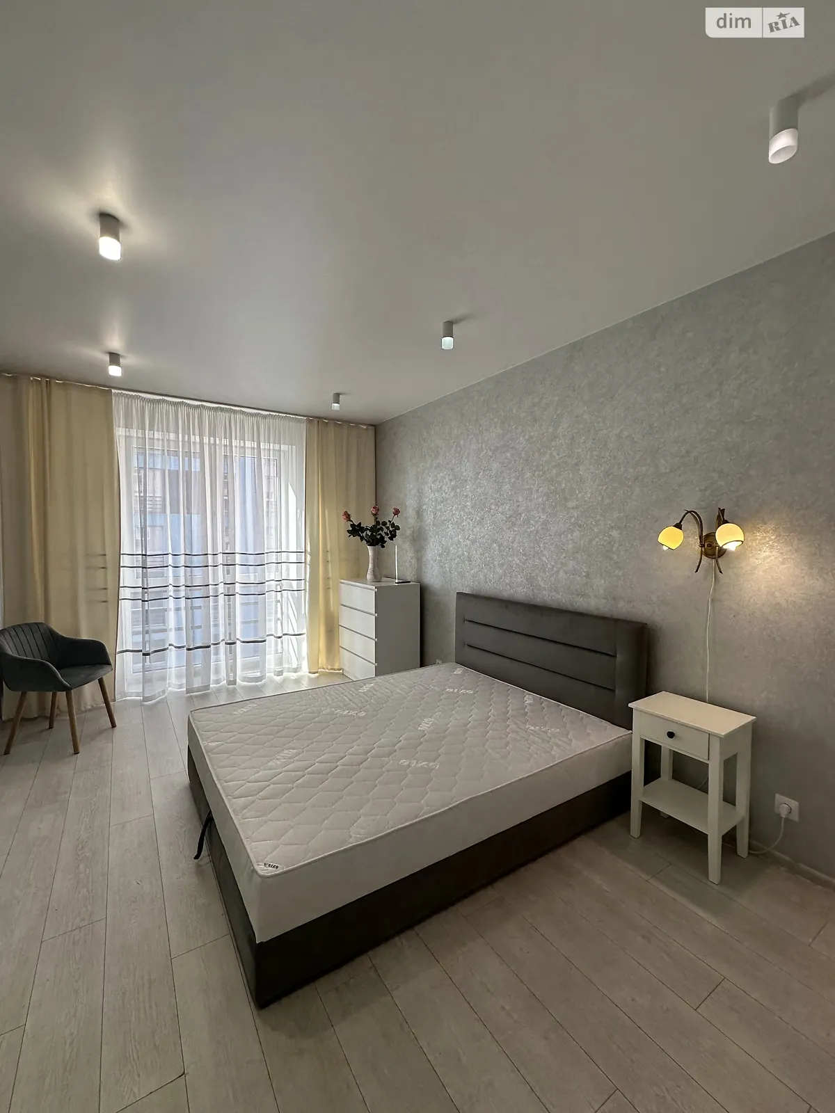 Сдается в аренду 1-комнатная квартира 48 кв. м в Ровно, ул. Гурия Бухала, 11 - фото 1