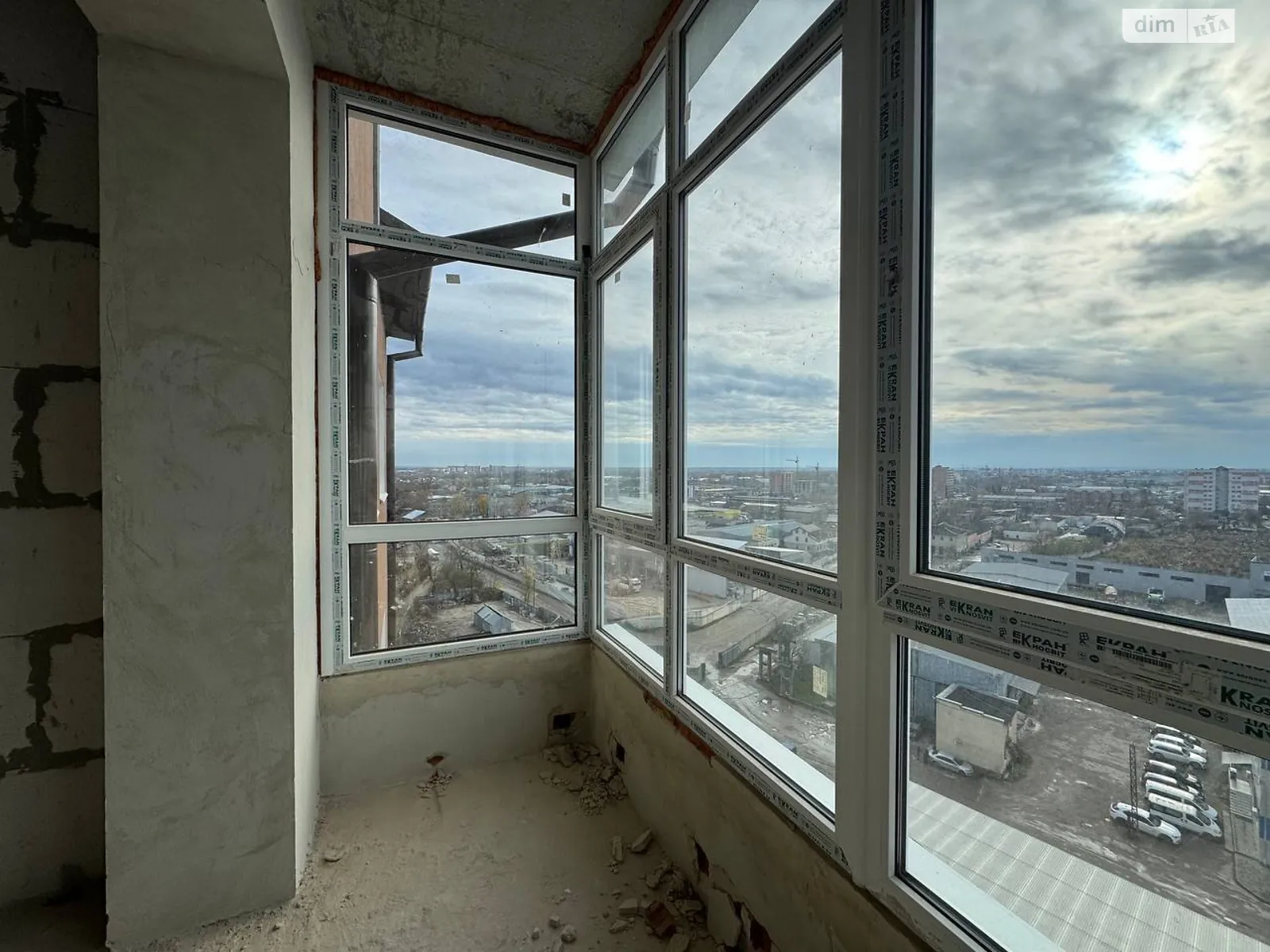 Продается 1-комнатная квартира 44.5 кв. м в Ивано-Франковске, ул. Высочана Семена, 18 корпус 17 - фото 1