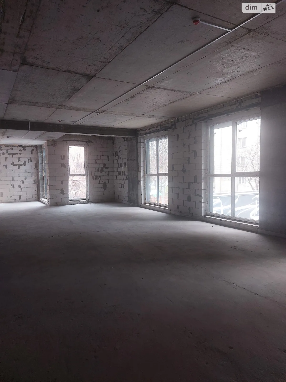 Здається в оренду приміщення вільного призначення 442 кв. м в 9-поверховій будівлі, цена: 4420 $ - фото 1