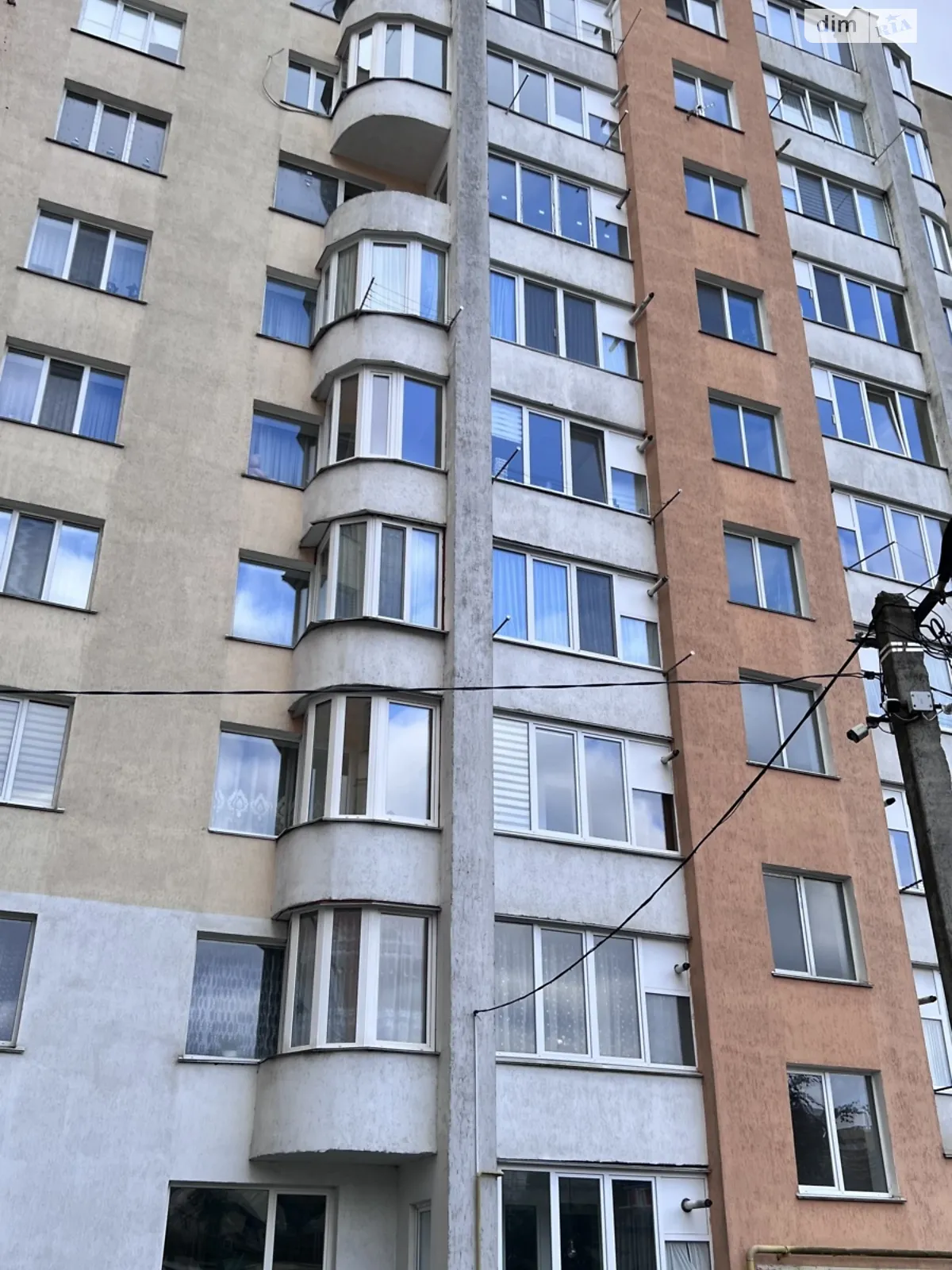 Продается 3-комнатная квартира 91.9 кв. м в Хмельницком, ул. Степана Бандеры - фото 1