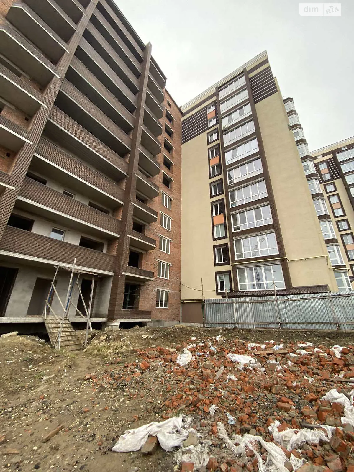 Продается 2-комнатная квартира 64 кв. м в Хмельницком, ул. Озерная - фото 1