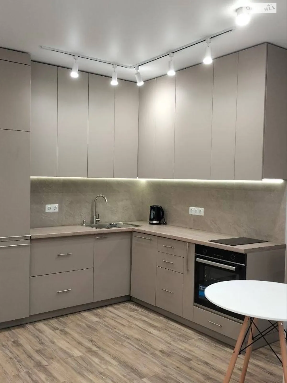 ул. Соборная(ІІІ Интернационала) Ирпень - фото 1