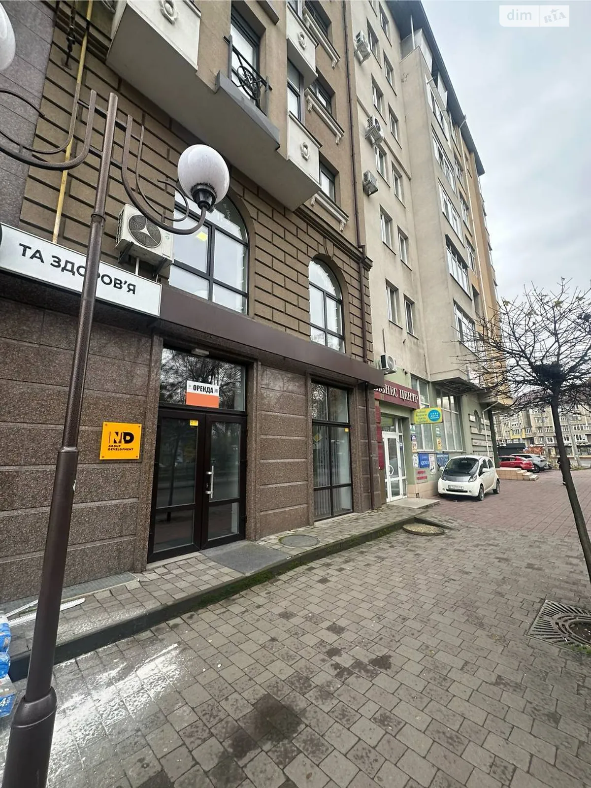 Сдается в аренду офис 97.7 кв. м в бизнес-центре, цена: 1500 $ - фото 1