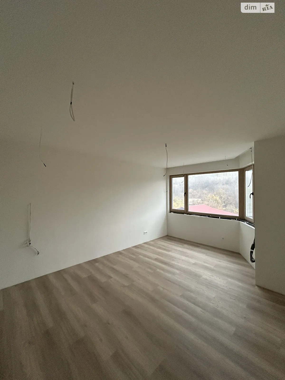 Продается 3-комнатная квартира 91 кв. м в Днепре, ул. Мандрыковская - фото 1