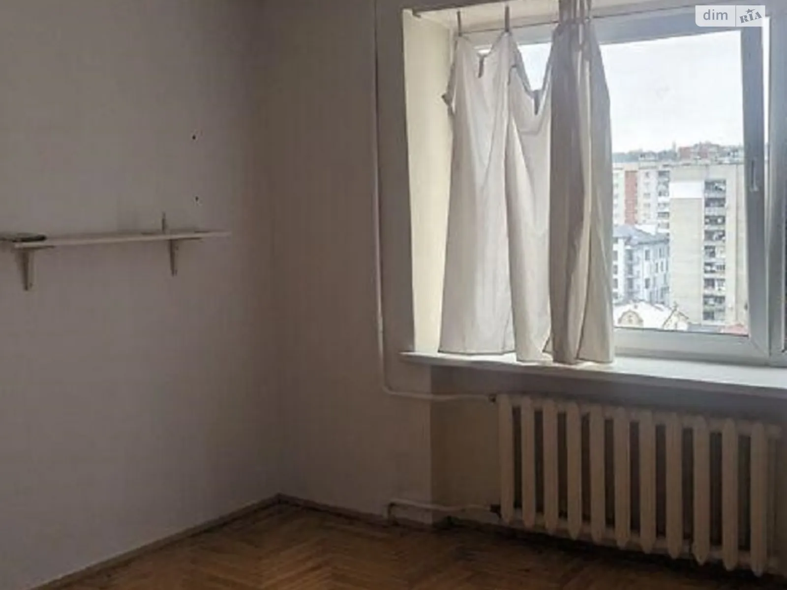 Продается 4-комнатная квартира 76 кв. м в Львове, ул. Павла Тычины - фото 1