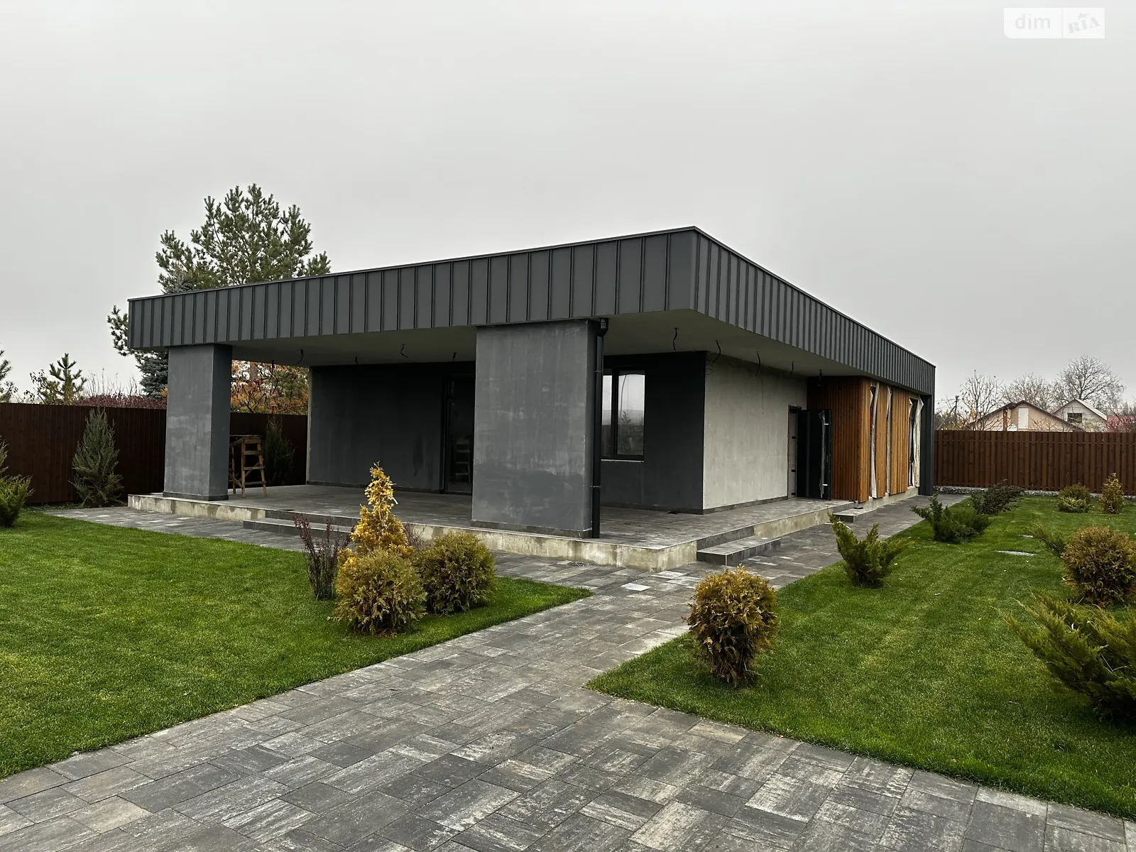 Продается одноэтажный дом 160 кв. м с балконом, цена: 350000 $ - фото 1