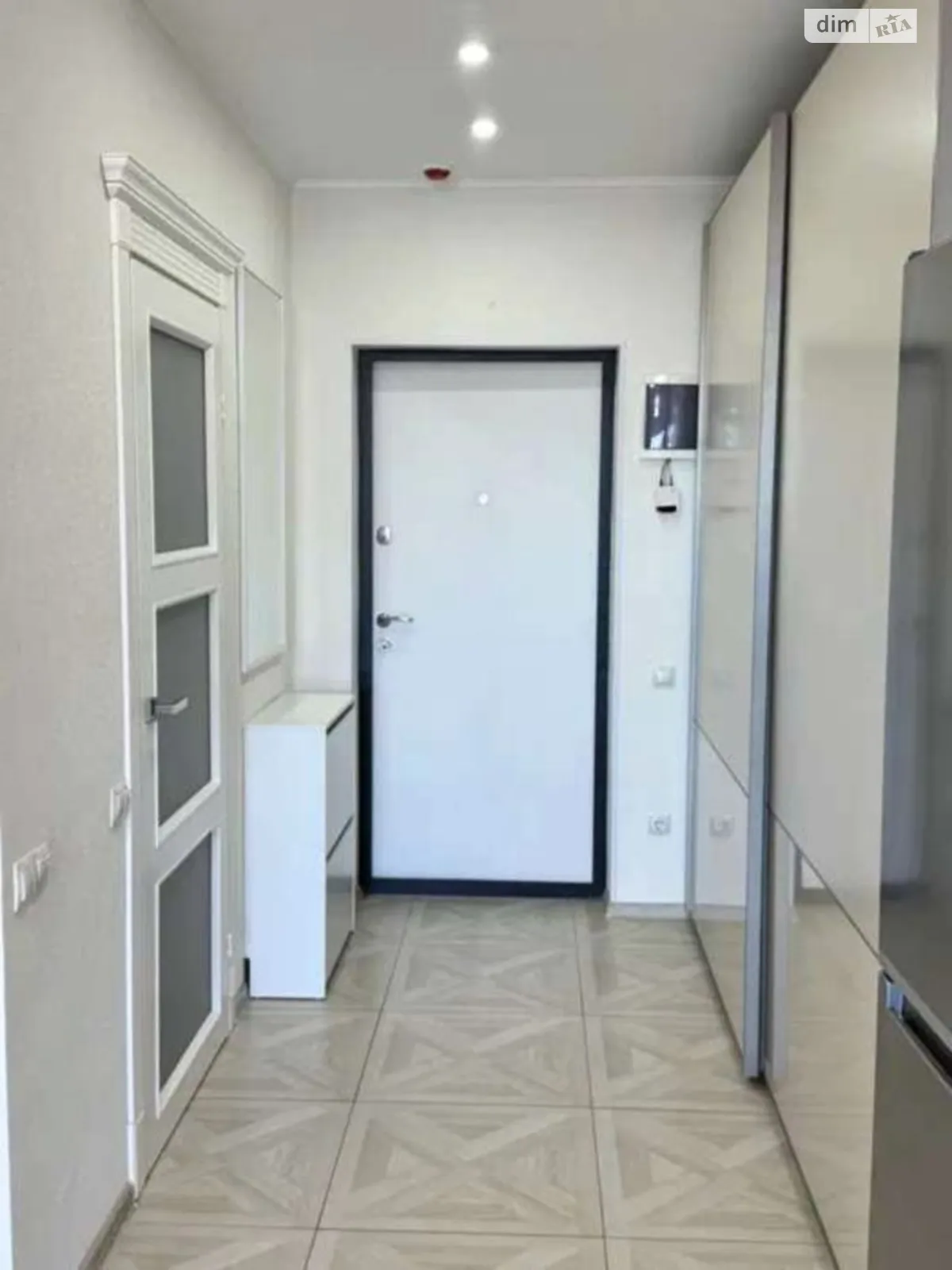 Сдается в аренду 1-комнатная квартира 40 кв. м в Одессе, цена: 11000 грн - фото 1