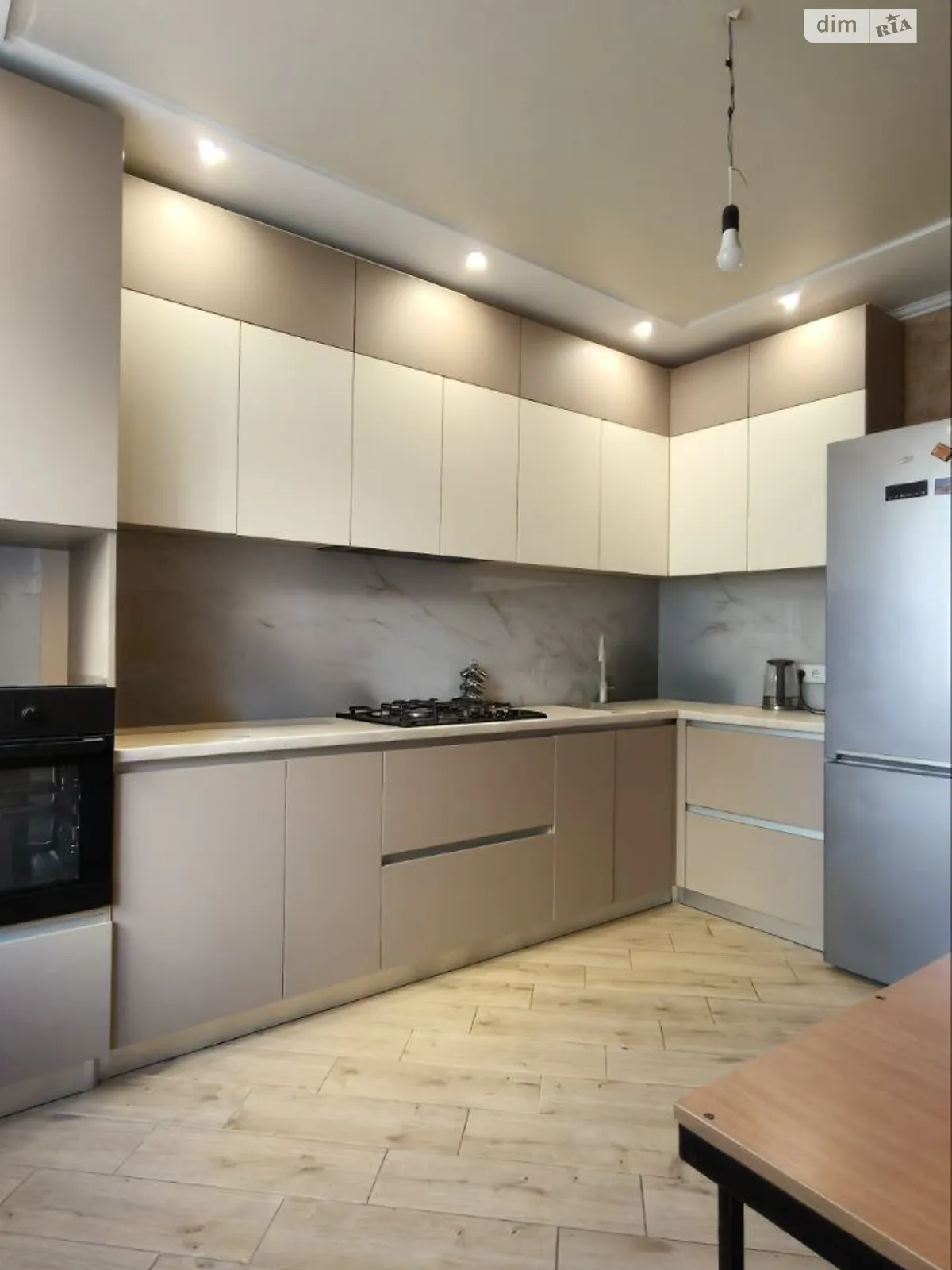 Сдается в аренду 2-комнатная квартира 65.7 кв. м в Хмельницком, ул. Кармелюка, 11/3 - фото 1