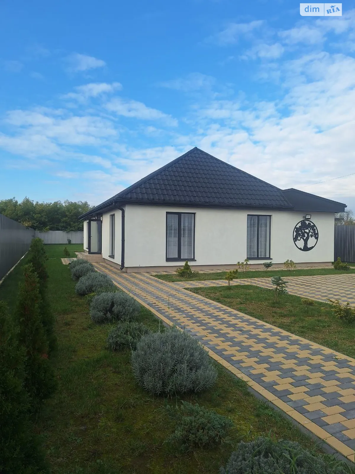 Продается одноэтажный дом 132 кв. м с подвалом, цена: 156500 $ - фото 1