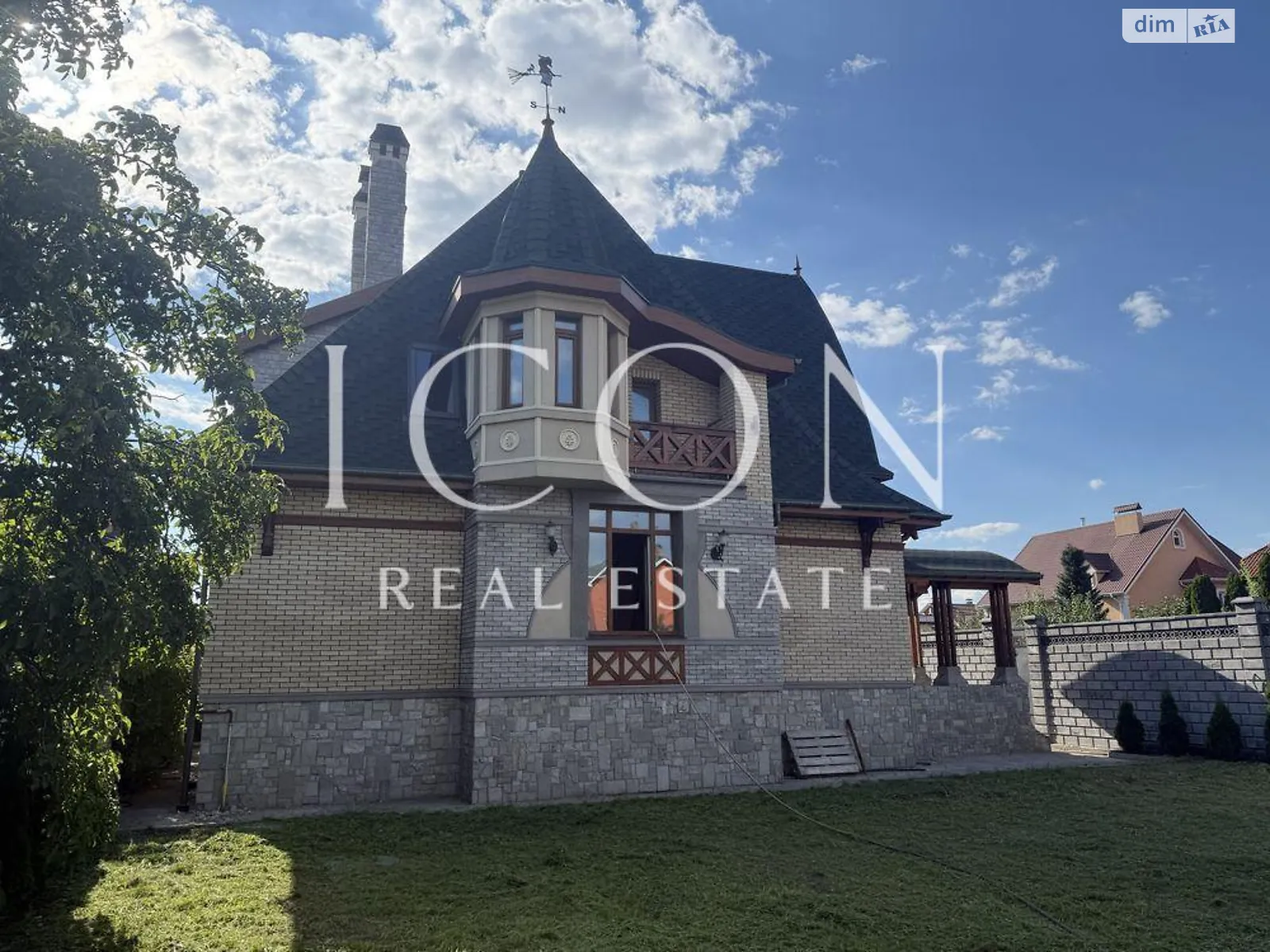 Продається будинок 3 поверховий 293 кв. м з терасою, цена: 385000 $ - фото 1