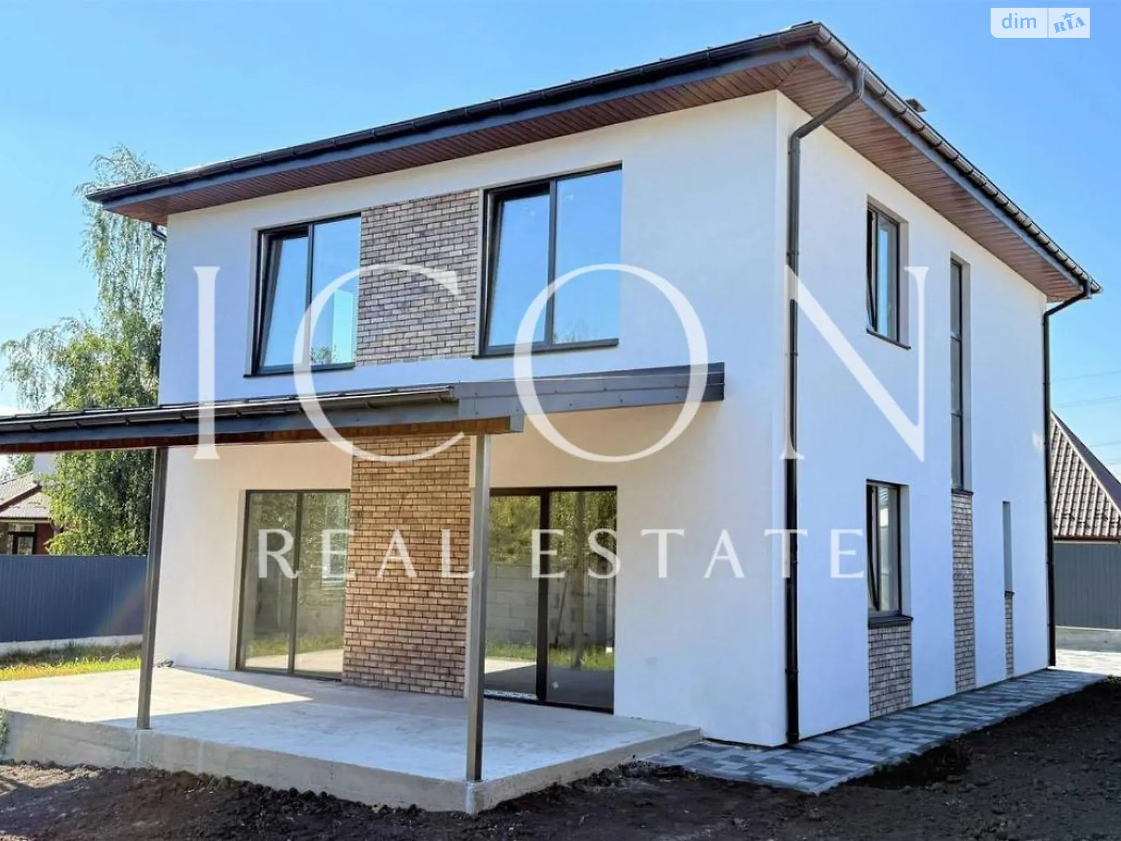 Продается дом на 2 этажа 160 кв. м с беседкой, цена: 156000 $ - фото 1