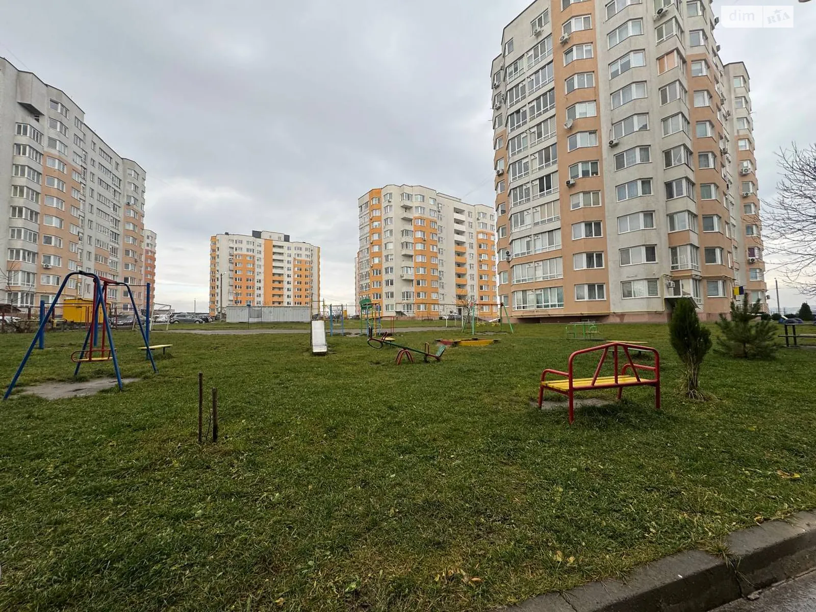 Продается 2-комнатная квартира 77.9 кв. м в Грузевице, ул. Строителей, 4 - фото 1