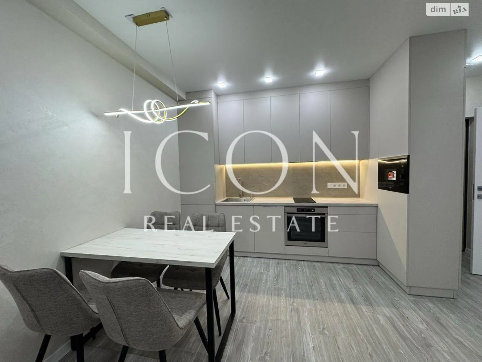 Продается 1-комнатная квартира 42 кв. м в Киеве, ул. Михаила Максимовича, 24 - фото 1