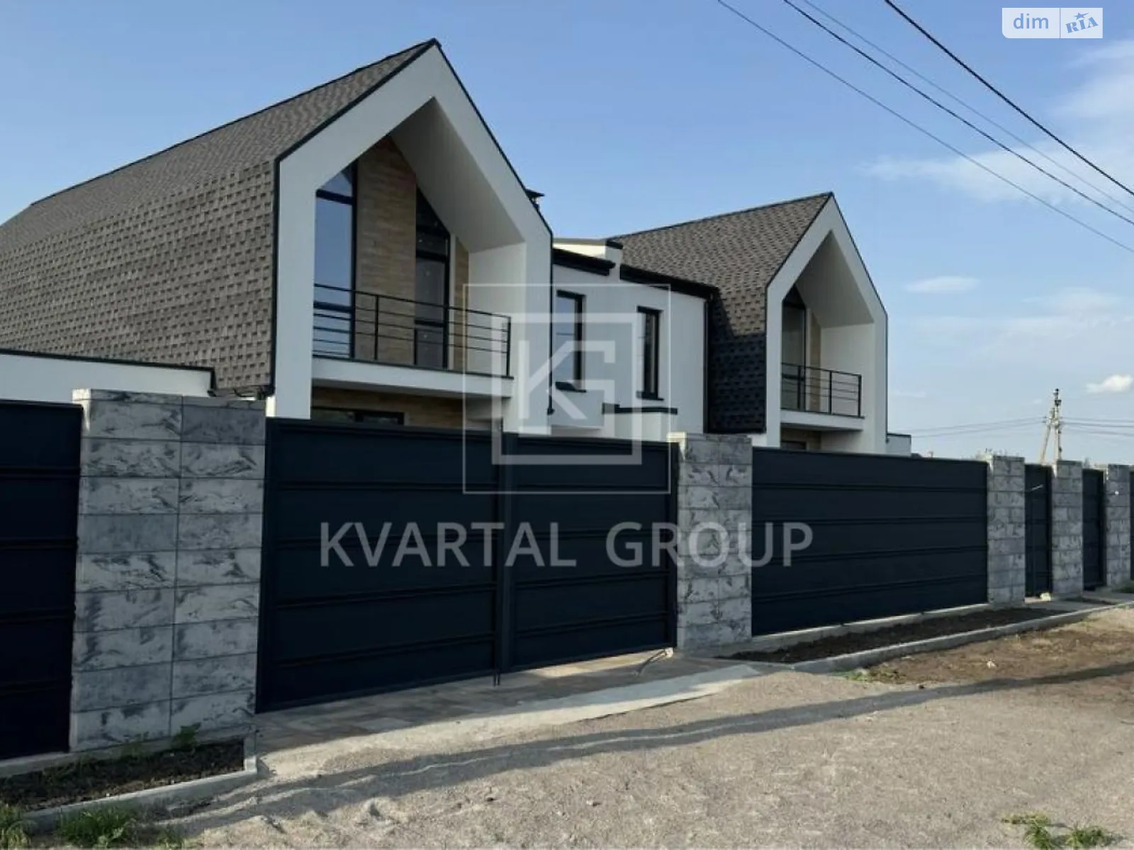 Продается дом на 2 этажа 154 кв. м с подвалом, цена: 120000 $ - фото 1