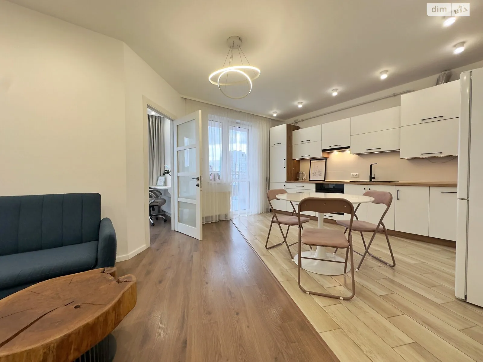 Сдается в аренду 1-комнатная квартира 47 кв. м в Львове, 8-й пров. Скниловский, 6 - фото 1