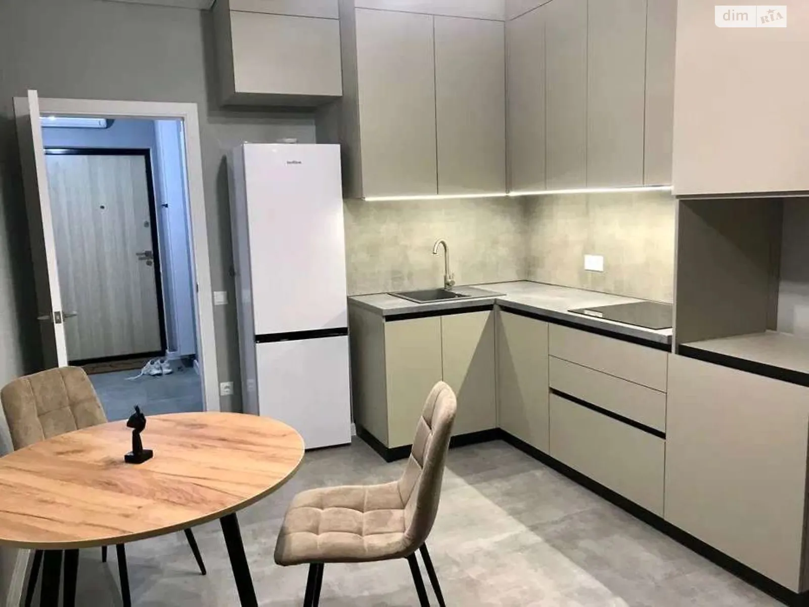 Сдается в аренду 1-комнатная квартира 45 кв. м в Одессе, цена: 12000 грн - фото 1