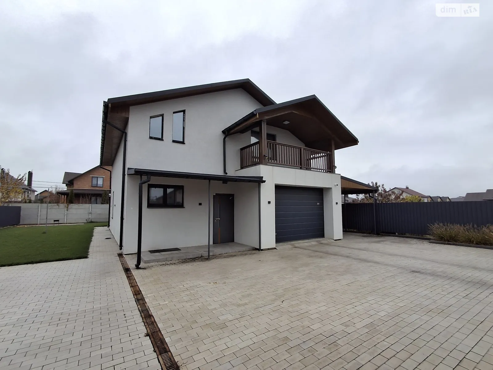 Сдается в аренду дом на 2 этажа 155 кв. м с баней/сауной, цена: 1300 $ - фото 1