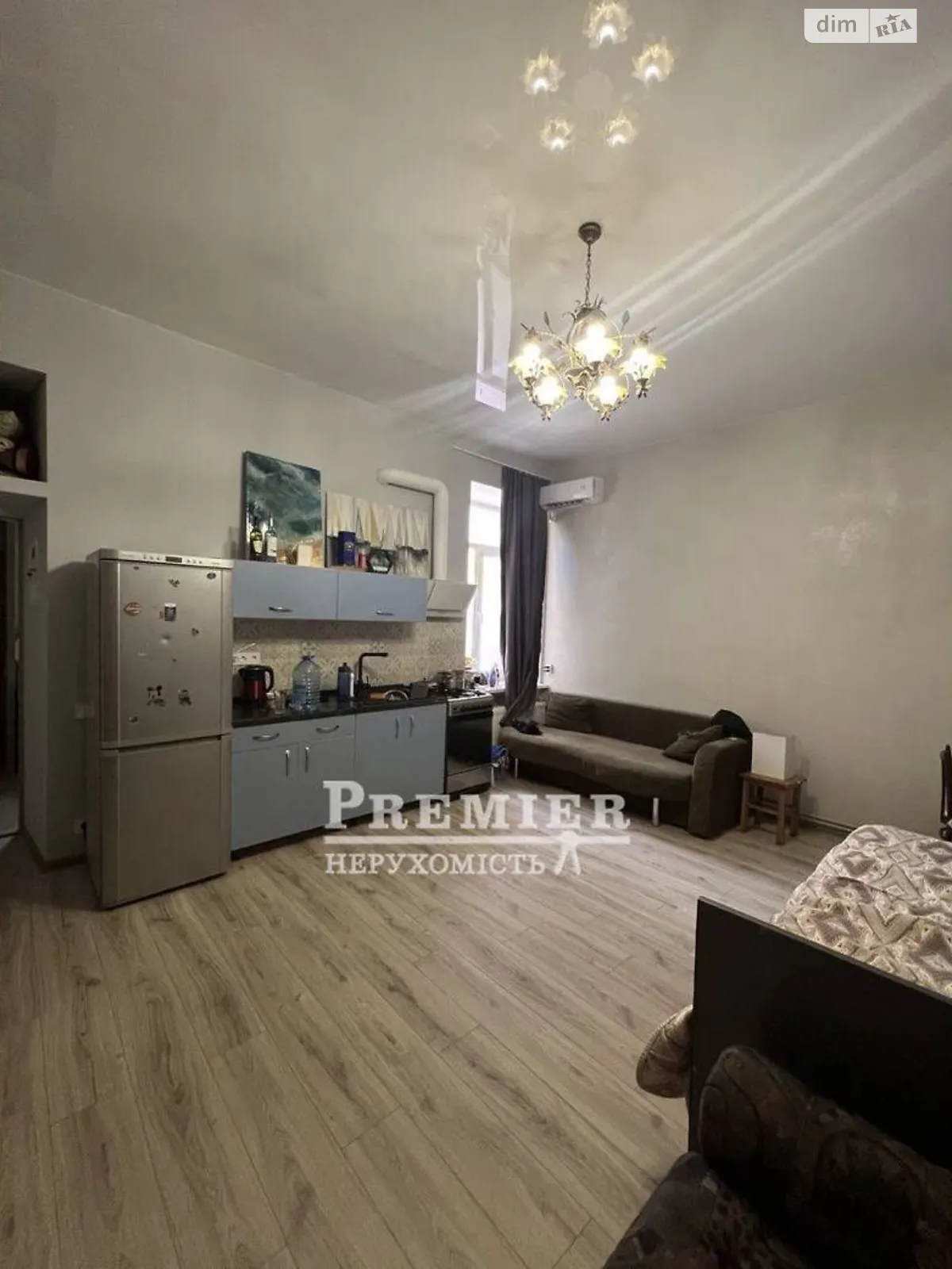 Продается 1-комнатная квартира 35.3 кв. м в Одессе, ул. Балковская - фото 1