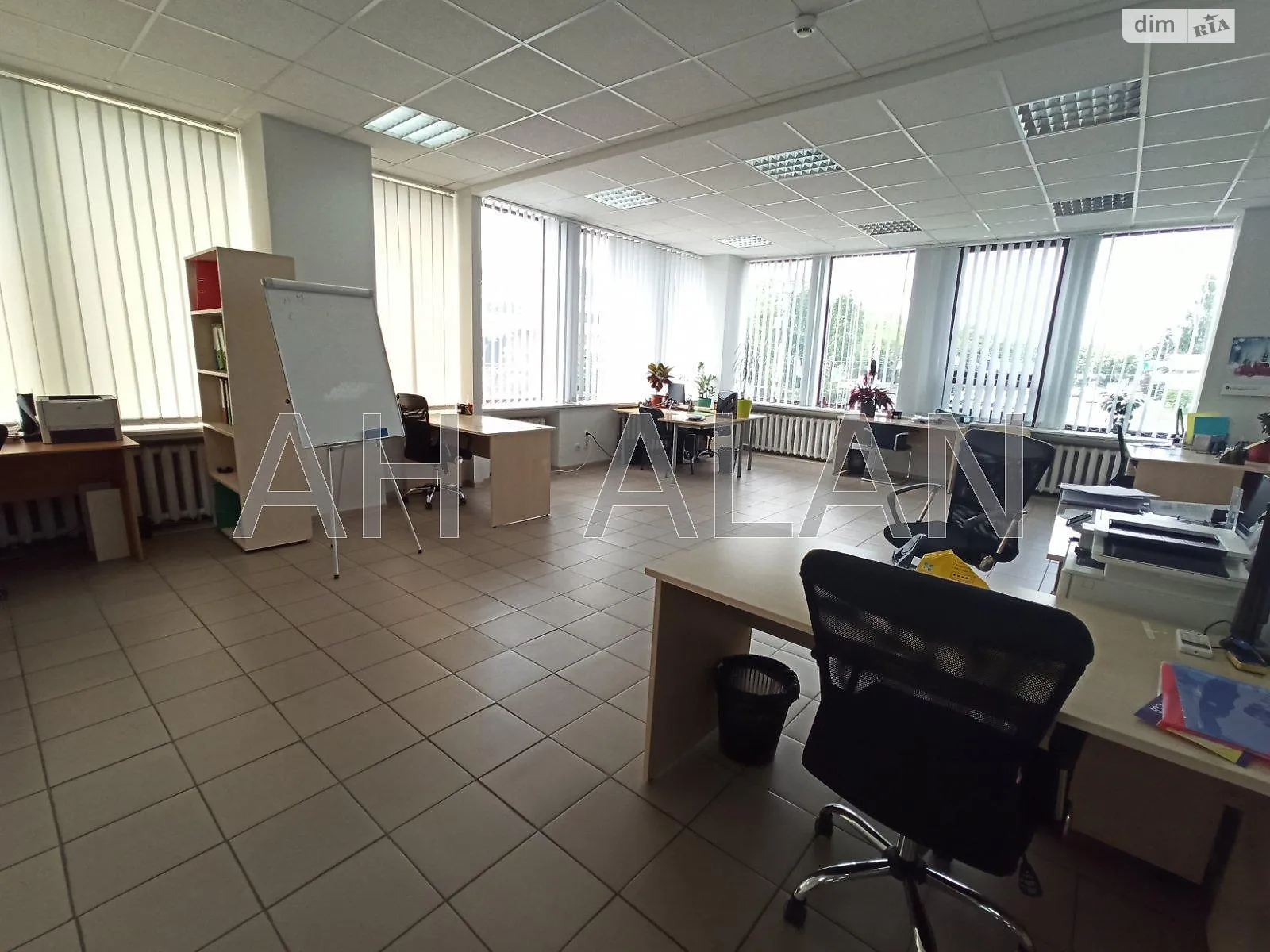 Сдается в аренду офис 150 кв. м в бизнес-центре, цена: 60000 грн - фото 1
