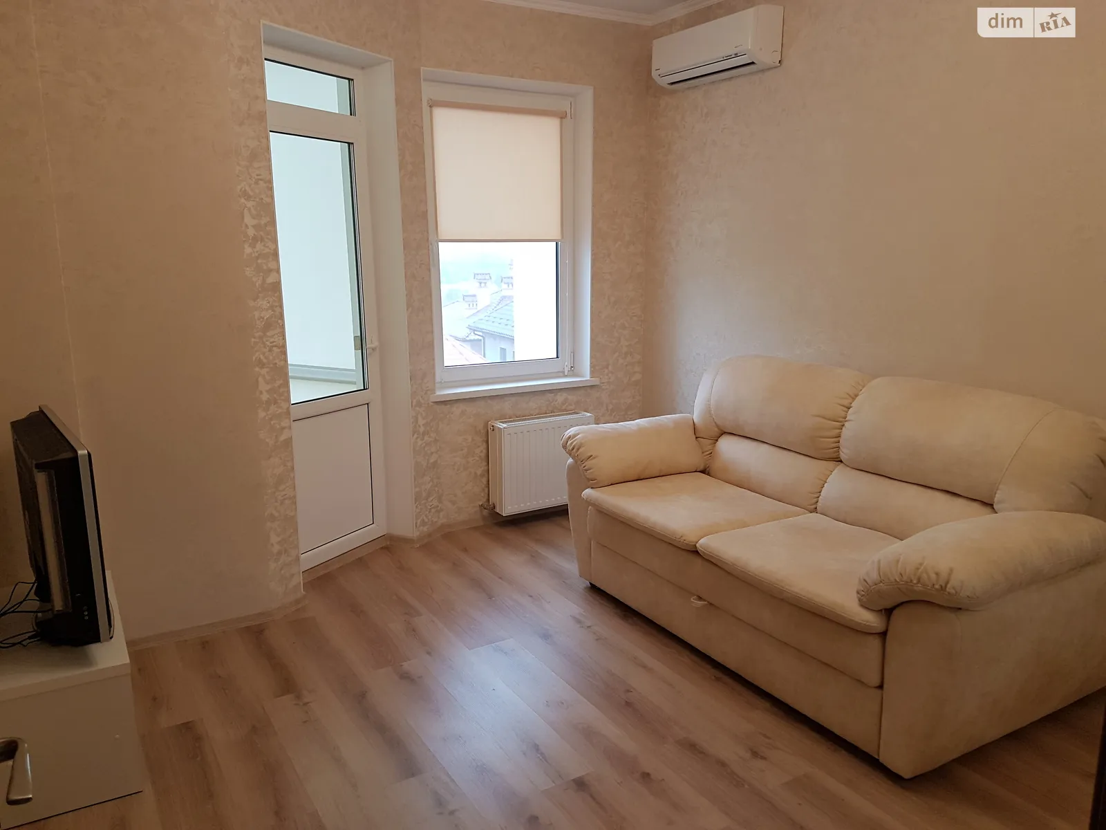 Продається 1-кімнатна квартира 39 кв. м у Одесі, мас. Радужний, 19/4 - фото 1