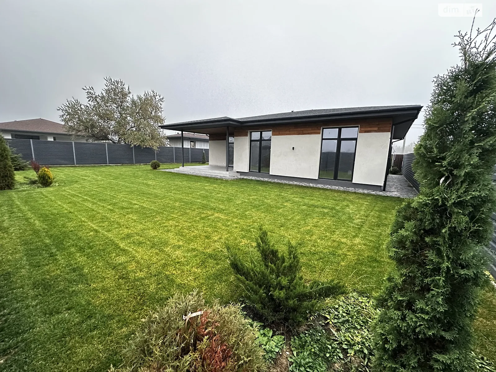 Продается одноэтажный дом 135 кв. м с подвалом, цена: 270000 $ - фото 1