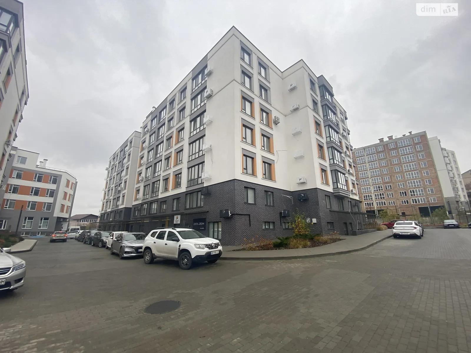 Продается 2-комнатная квартира 75 кв. м в Виннице, ул. Ивана Богуна, 27А - фото 1