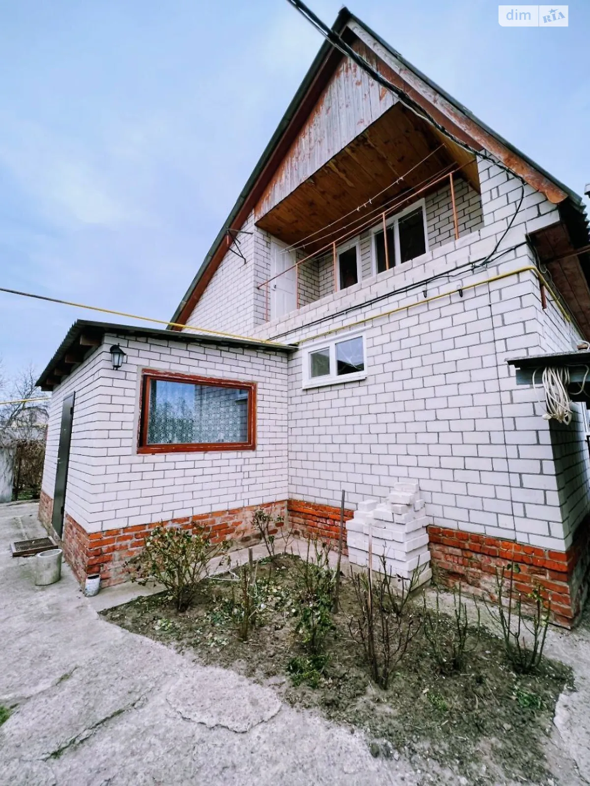 Продается дом на 2 этажа 120 кв. м с камином, цена: 55000 $ - фото 1