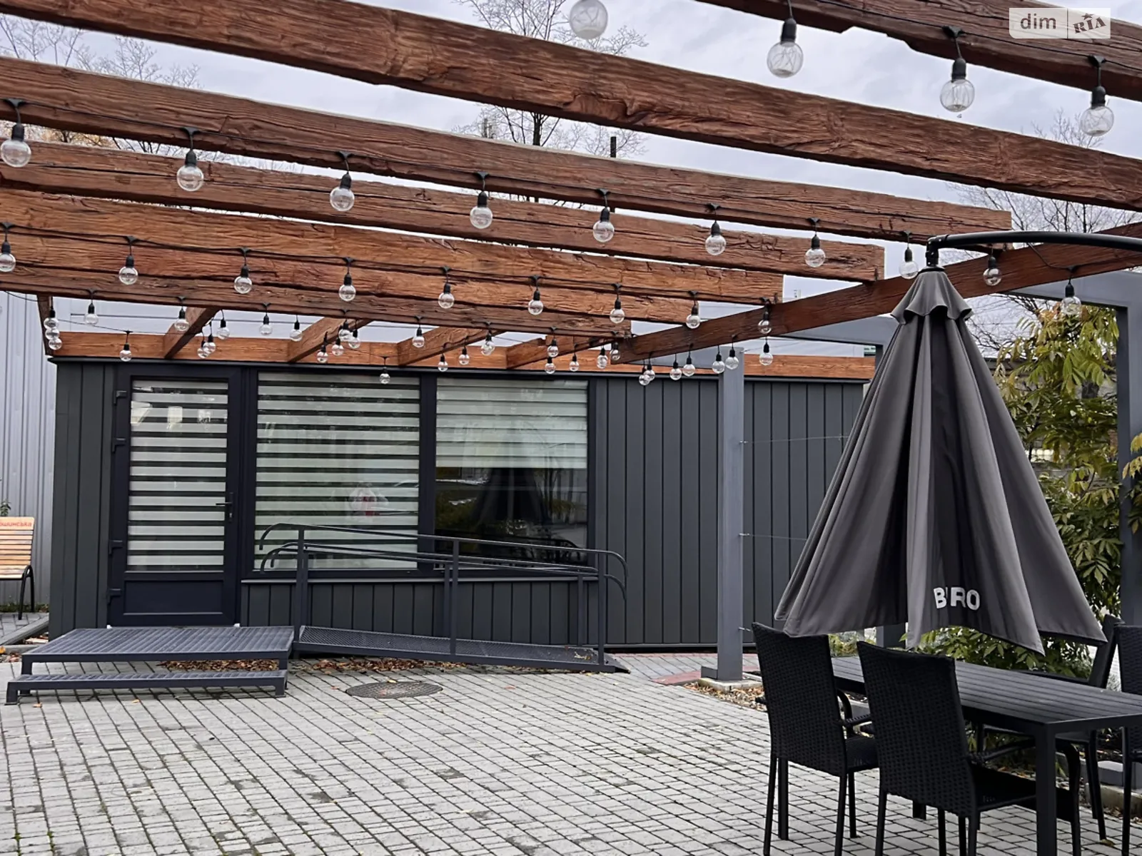 Сдается в аренду объект сферы услуг 26 кв. м в 1-этажном здании, цена: 450 $ - фото 1