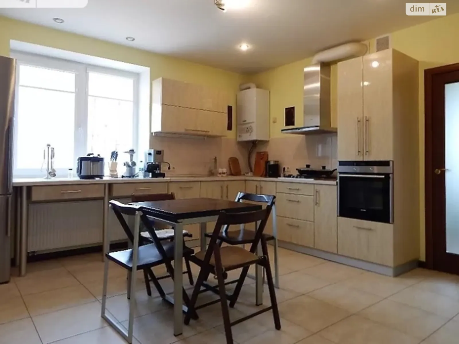 Продается дом на 2 этажа 138 кв. м с беседкой, цена: 150000 $ - фото 1