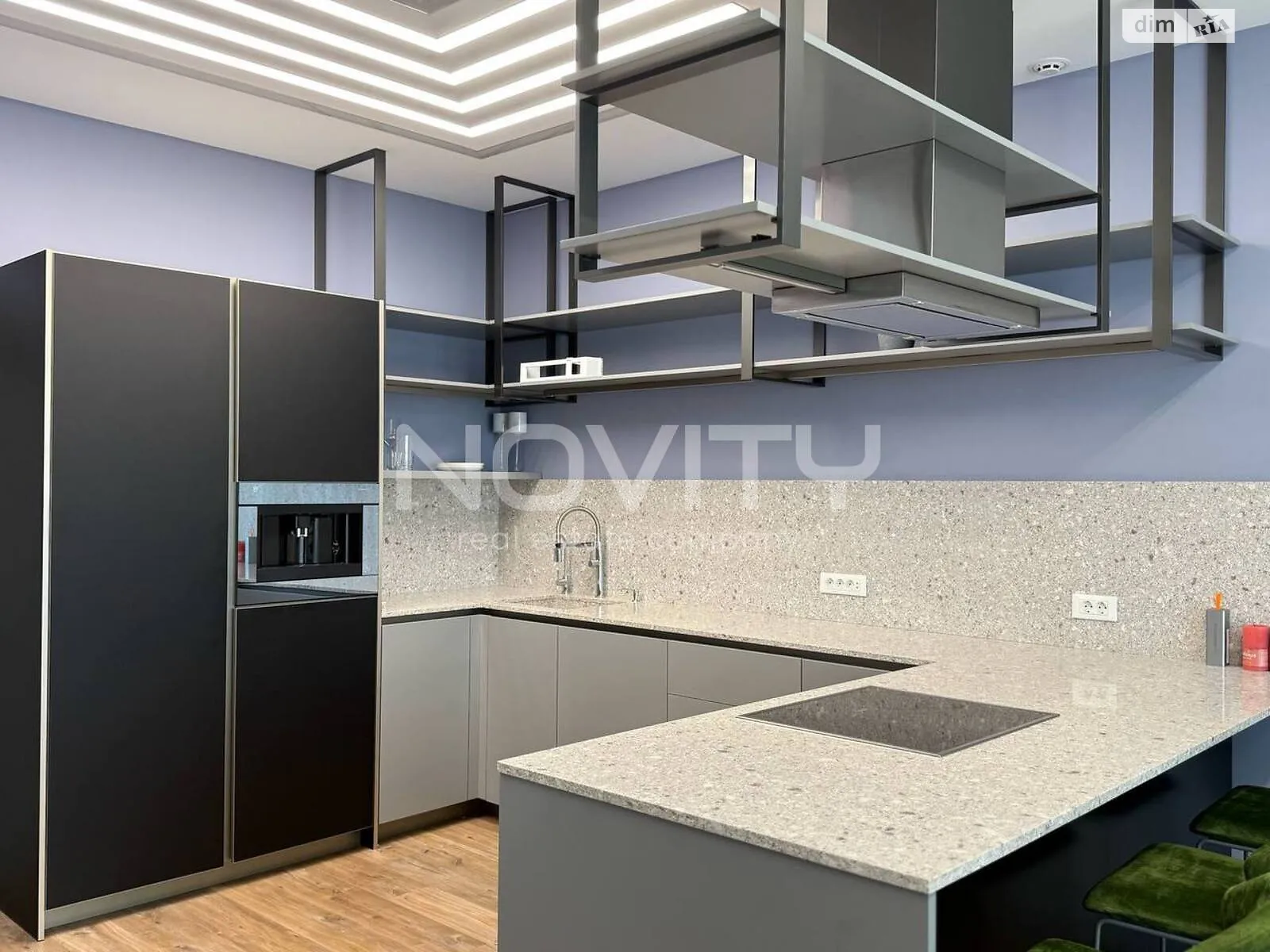 Продається 5-кімнатна квартира 198.6 кв. м у Одесі, пров. Ванний, 1 - фото 1