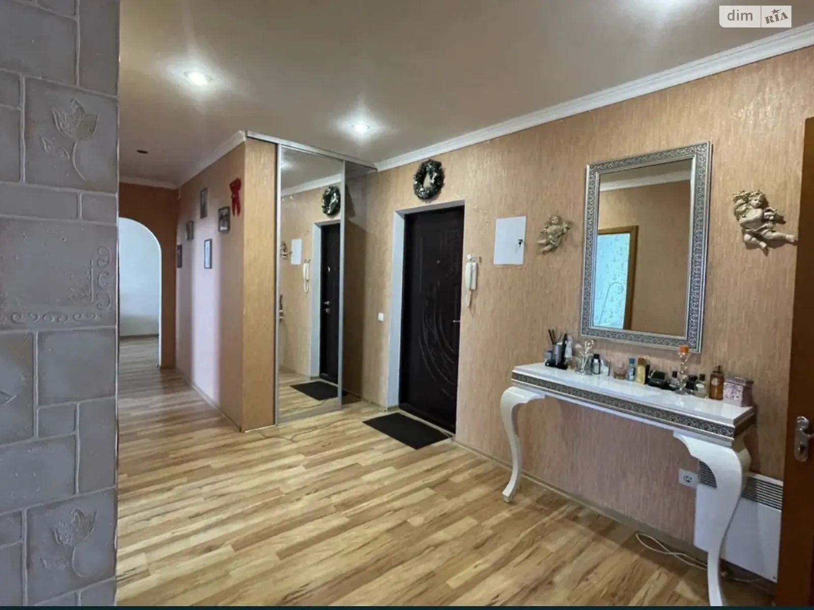 Продается 3-комнатная квартира 79 кв. м в Конотопе, ул. Успенско-Троицкая, 79 - фото 1