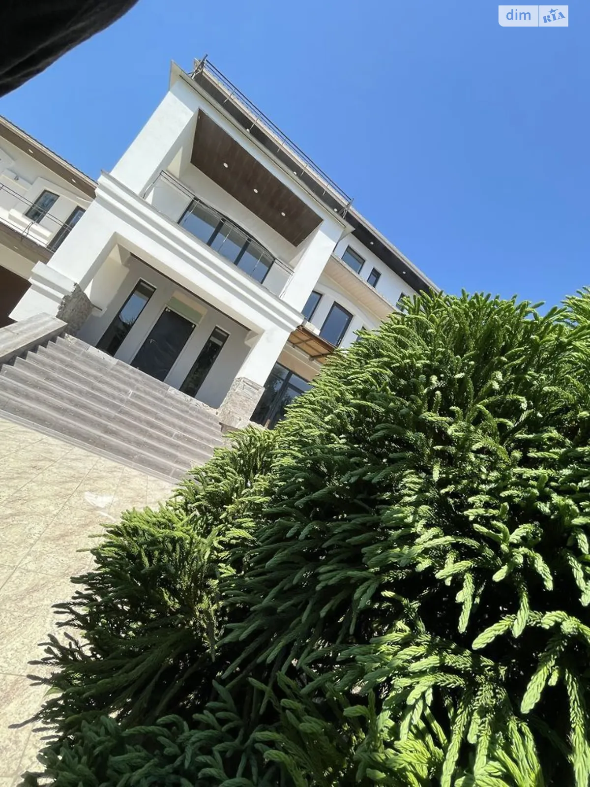 Продается дом на 4 этажа 625 кв. м с участком, цена: 539900 $ - фото 1