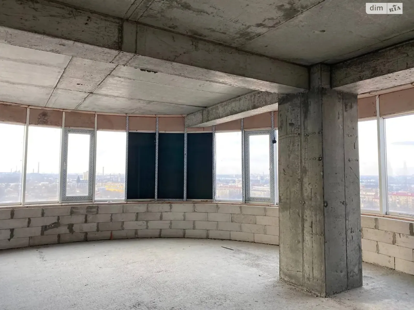 Продается 4-комнатная квартира 107.3 кв. м в Днепре, ул. Старокозацкая, 75 - фото 1