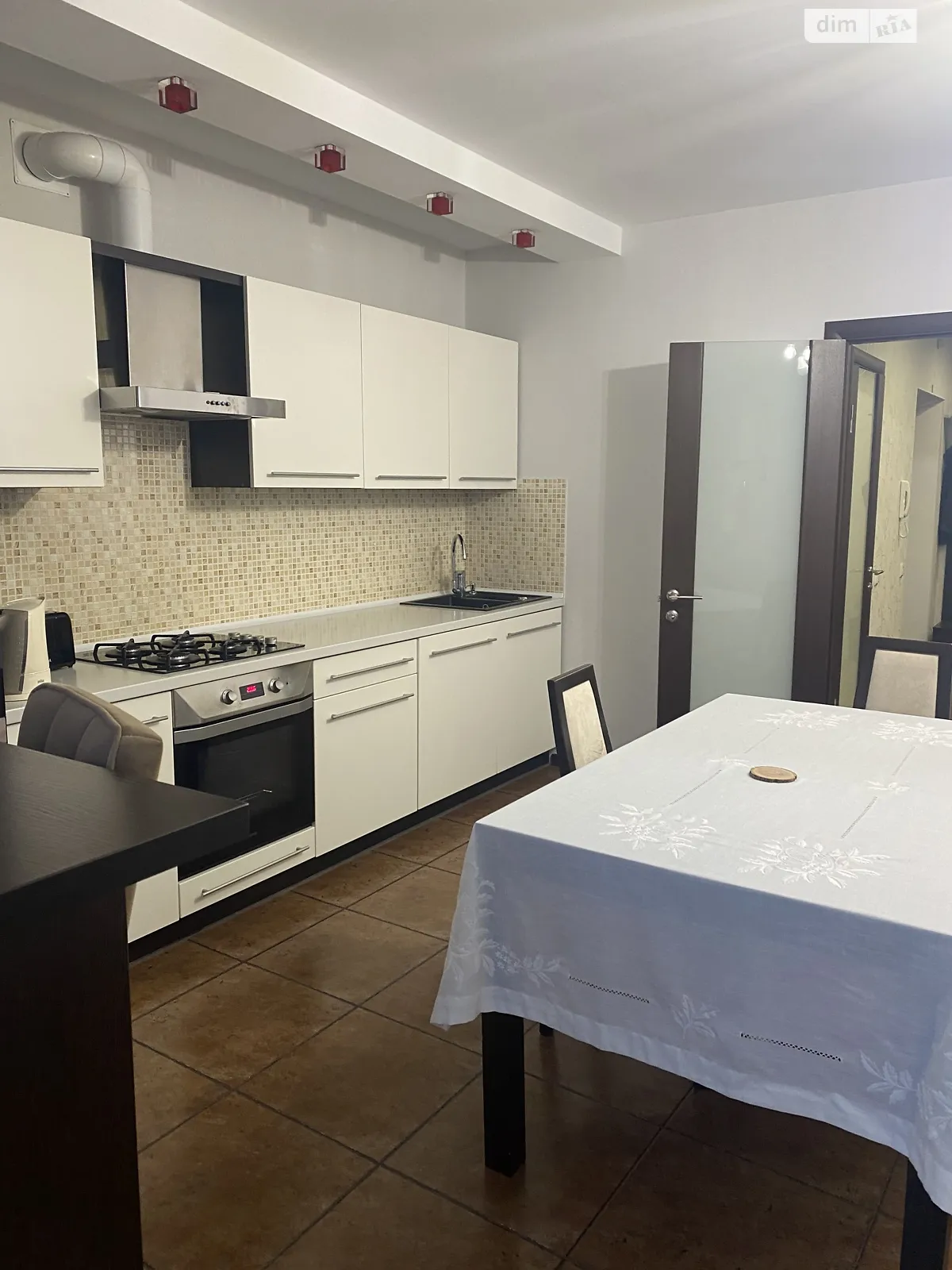 Продається 3-кімнатна квартира 93 кв. м у Вінниці, вул. Зодчих - фото 1